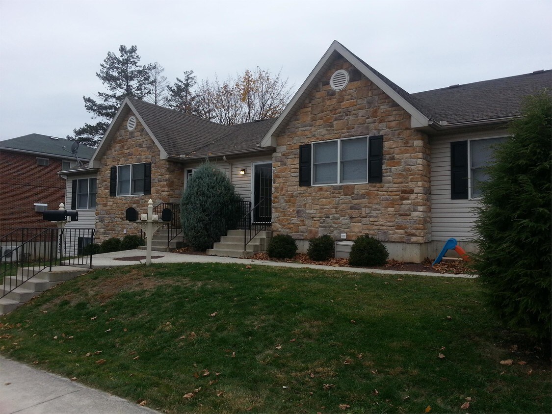 Foto principal - 1323 Tremont St
