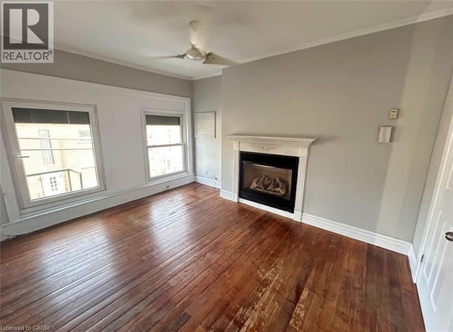 Building Photo - 144 Locke St S