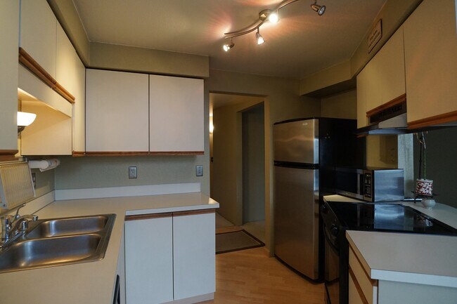 Foto del edificio - 16419 Spruce Way