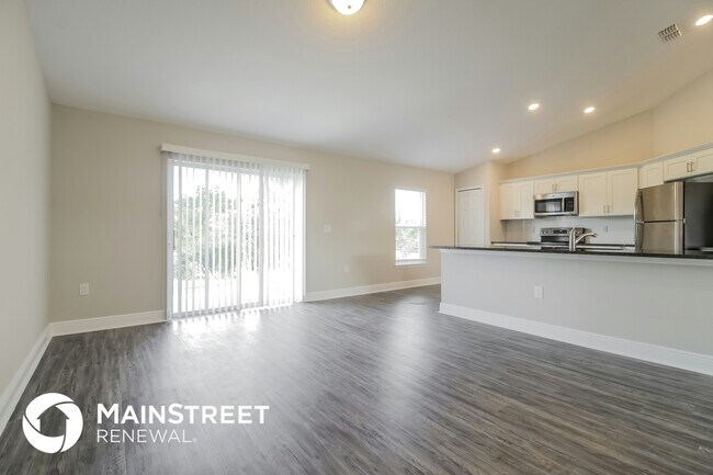 Foto del edificio - 417 Athabasca Ct