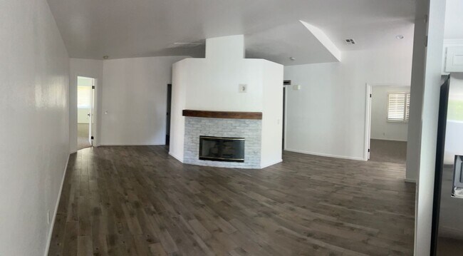 Building Photo - 81625 Angela Ct