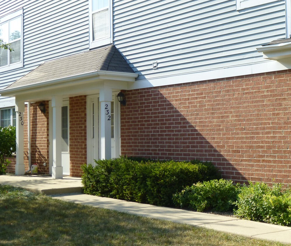 Primary Photo - 232 Mansfield Way