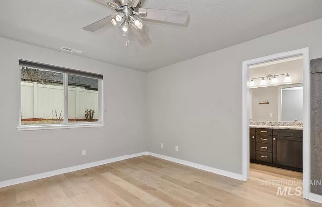 Foto del edificio - 3085 E Ionia Ct
