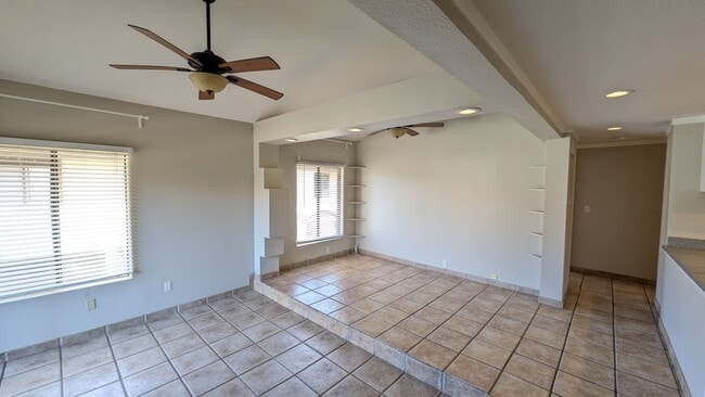 Building Photo - One bed plus office - Second floor - Corne...