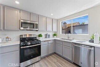 Building Photo - 2432 Moon Dust Dr