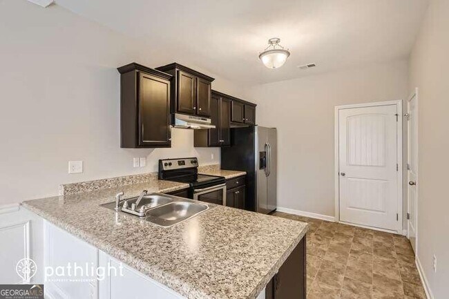 Foto del edificio - 1130 Lassie Ln