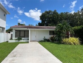 Building Photo - 6345 SW 35th St