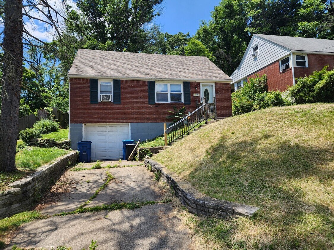 Foto principal - Tired of being a renter and want to own yo...
