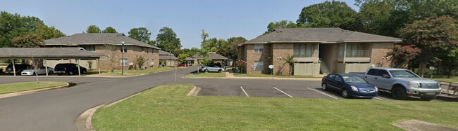 Building Photo - Remington Apartments