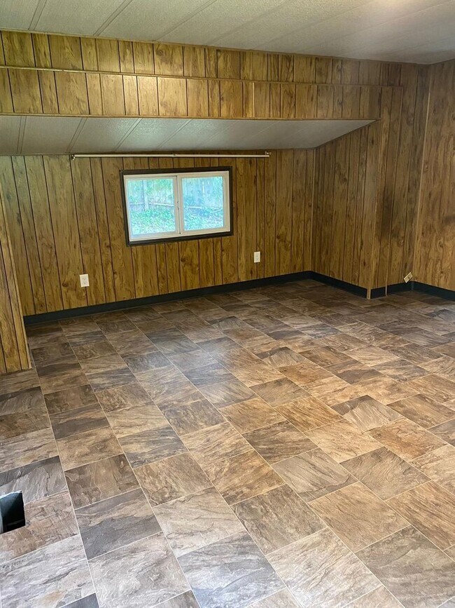 Foto del edificio - Bonney Lake Remodeled Manufactured Home!