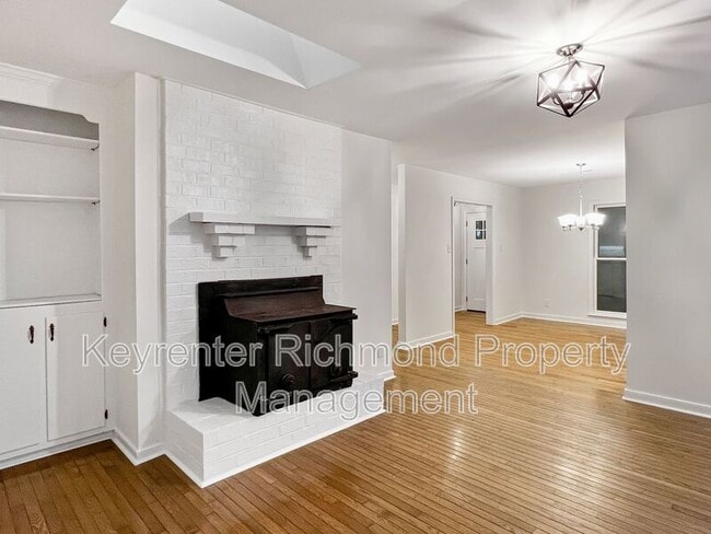 Foto del edificio - 2112 Autumn Oaks Ln