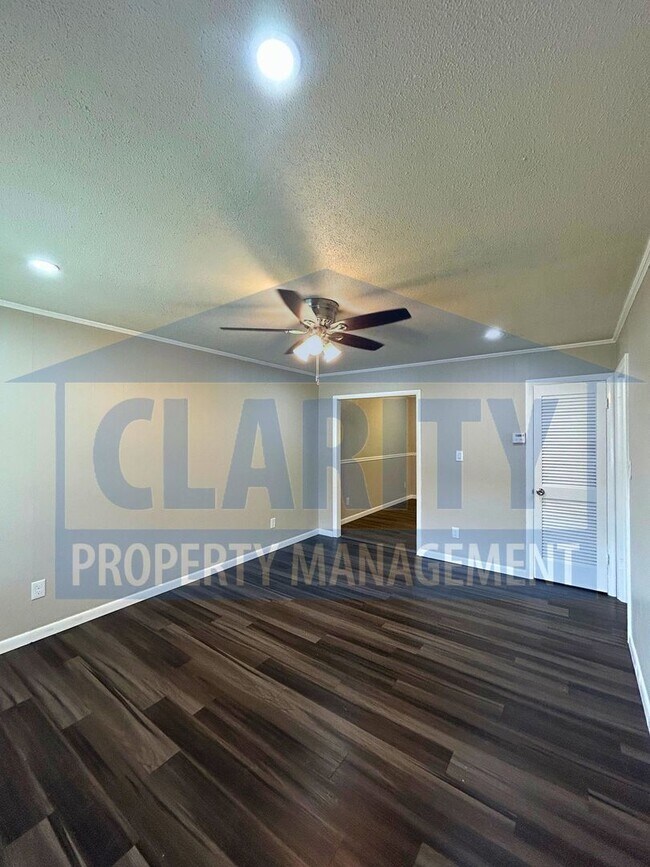 Foto del edificio - **1875 Green Drive NW