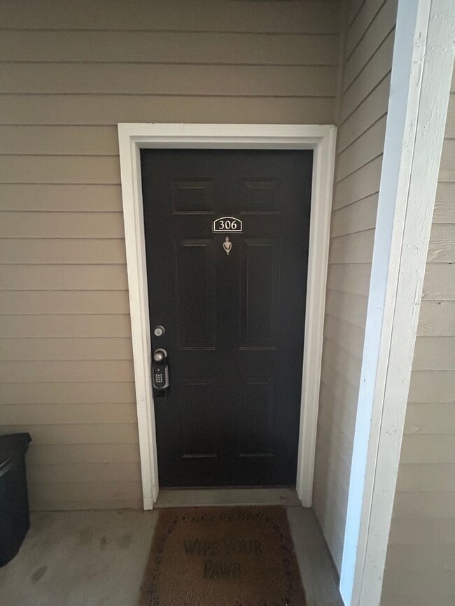 Modern 2-Bedroom, 2-Bath Home - Modern 2-Bedroom, 2-Bath Home