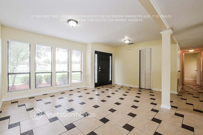 Foto del edificio - 3741 Linsbury St