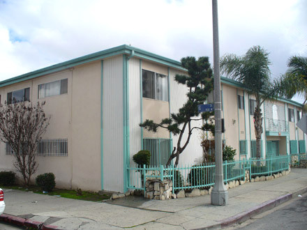 Foto principal - 642 N Wilmington Blvd