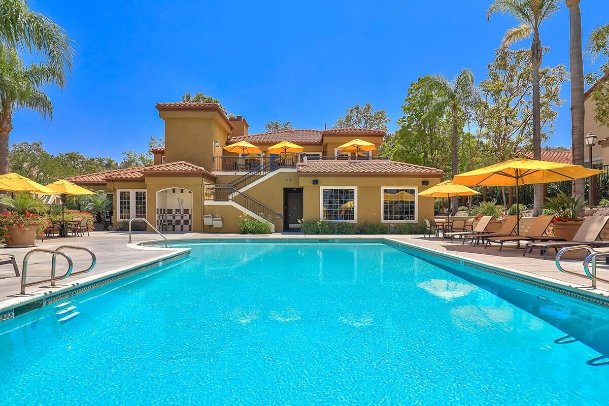 Sycamore Canyon Apartments Alquileres en Anaheim Hills, CA