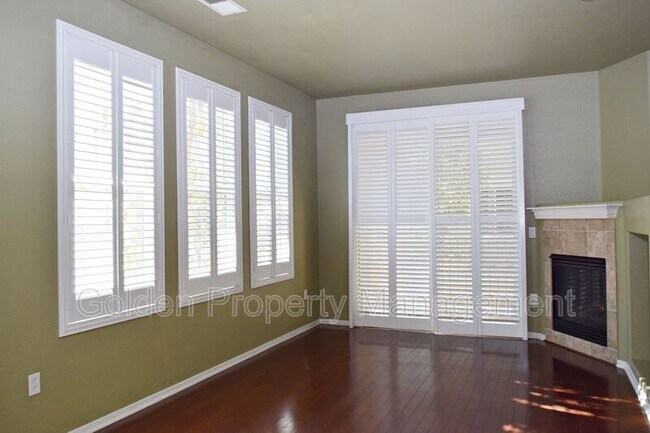 Building Photo - 1652 Hickory Nut Pl