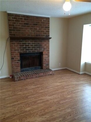 Building Photo - 3443 Tisdall Dr