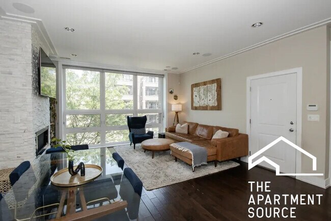 Foto del edificio - 1327 W Grand Ave