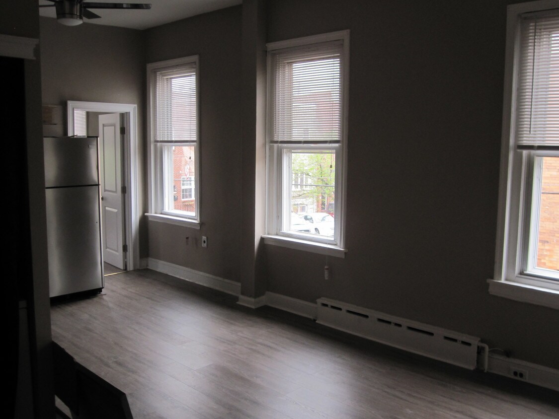 Primary Photo - 1627 Wolf St