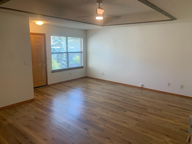 Living Room - 216 W Wade St