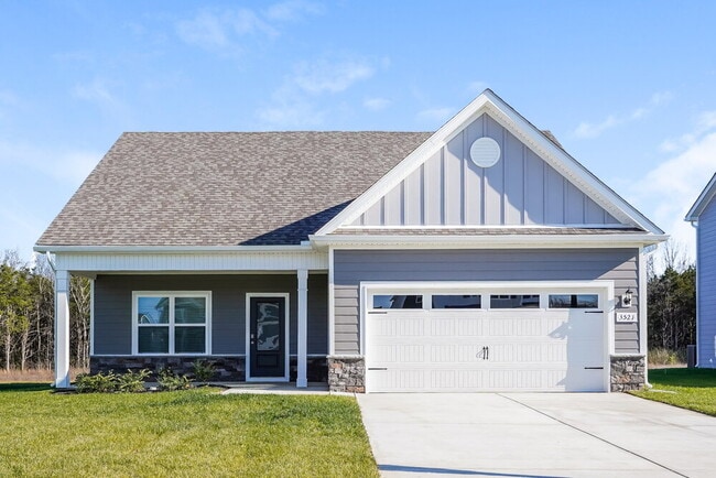 Building Photo - 3521 Quintana Dr