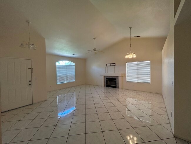 Foto del edificio - 1502 Barnum Ct