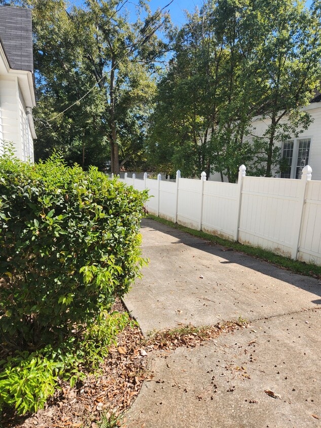 Foto del edificio - For Rent in Blakely, GA – Ideal for Sectio...