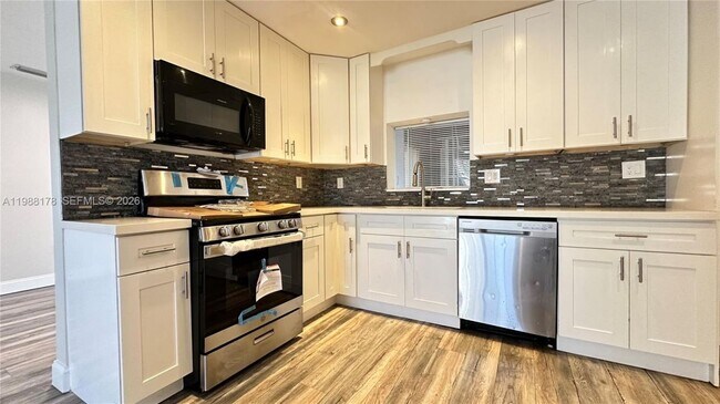 Foto del edificio - 8450 NW 26th St