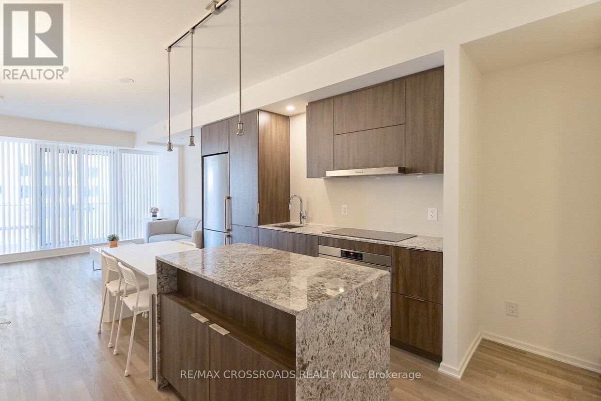 Primary Photo - 1-2711 Bloor St E