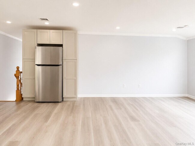 Foto del edificio - 244-93 61st Ave
