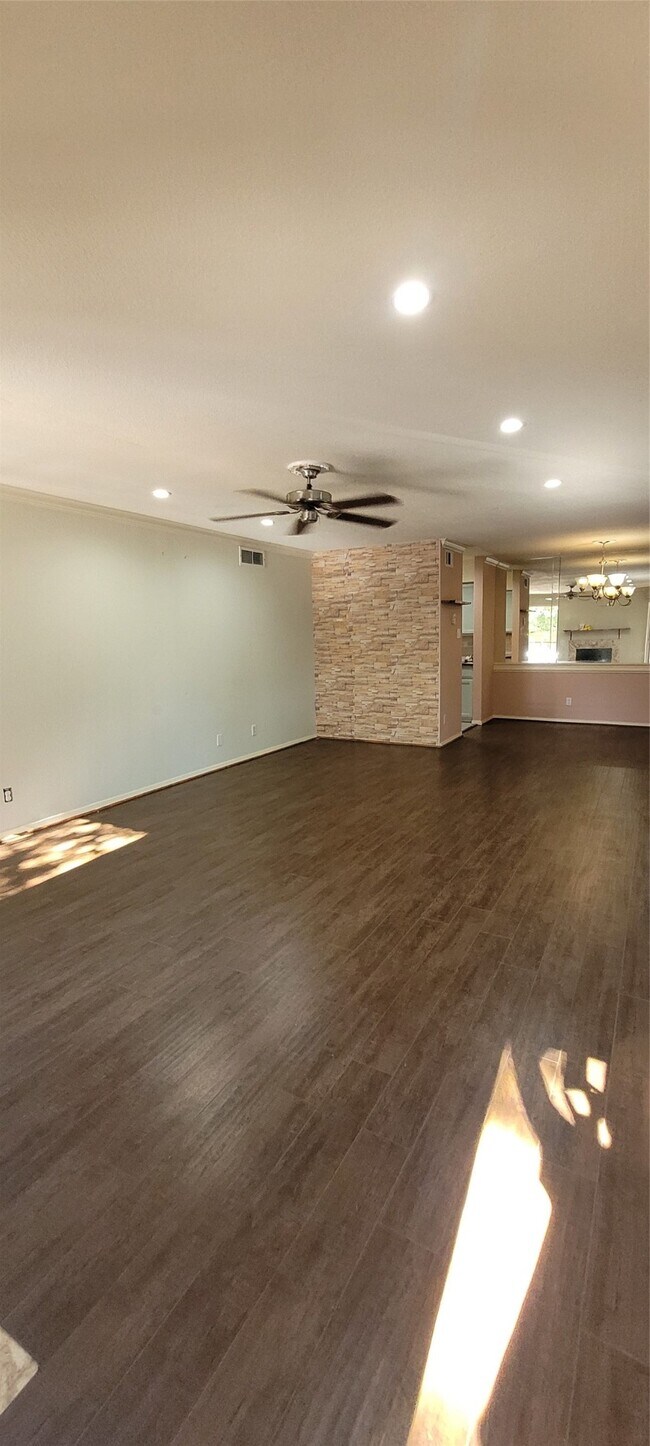 Foto del edificio - 9700 Leawood Blvd