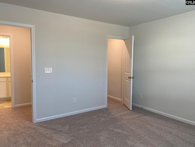 Building Photo - 118 Kings Parish Ct