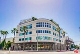 Foto principal - 105 S Fairfax Ave