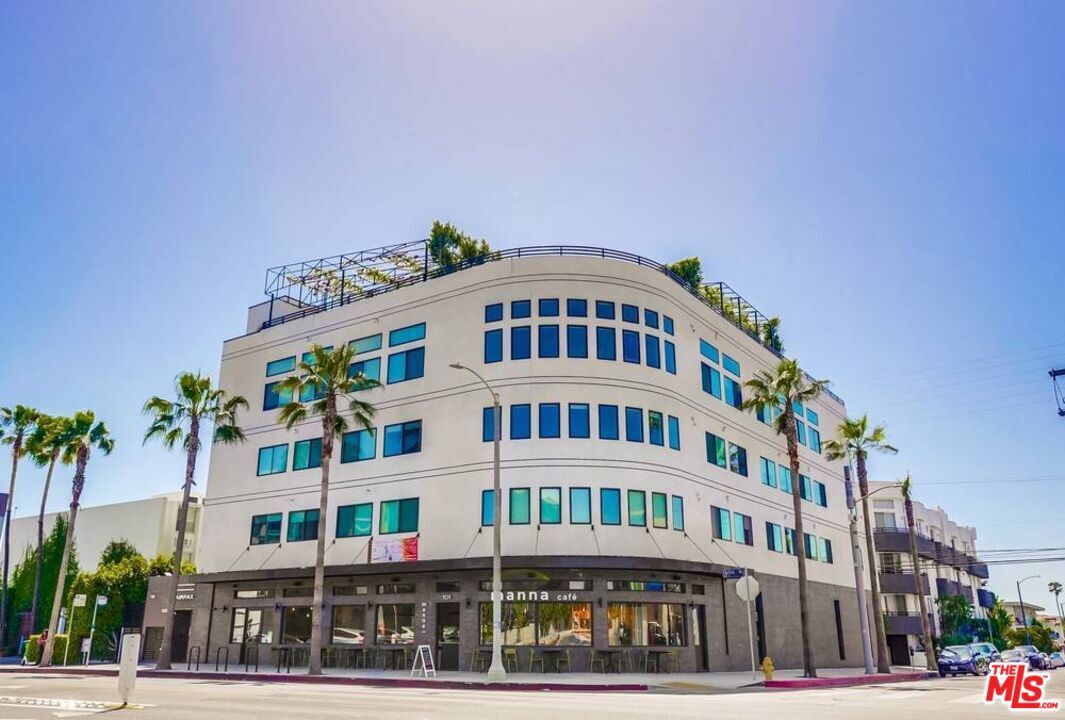 Primary Photo - 105 S Fairfax Ave