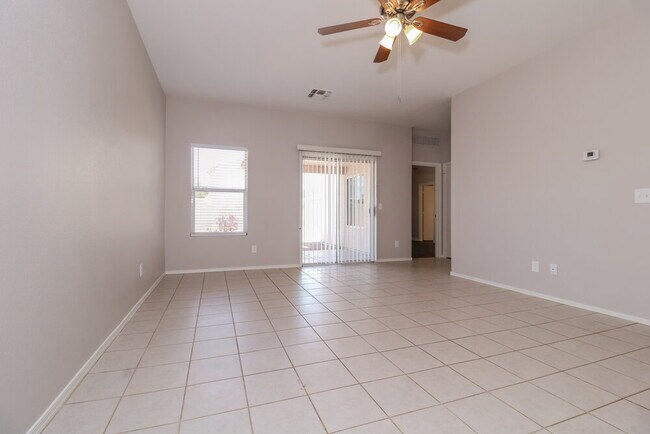 Foto del edificio - 13178 W Calavar Rd