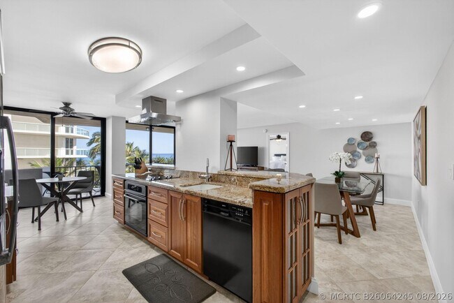 Foto del edificio - 4200 N Ocean Dr