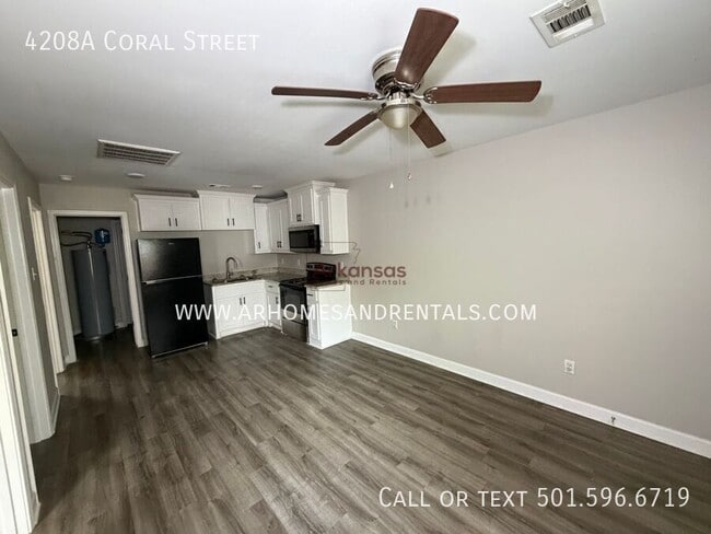 Building Photo - 4208A Coral Street-