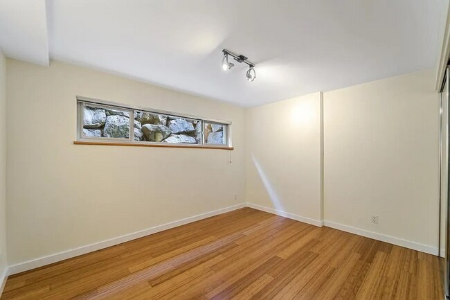 Foto del edificio - 2Bd/1Ba Seattle Condo