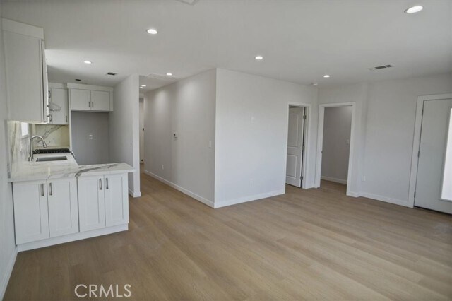 Foto del edificio - 10324 Silverton Ave