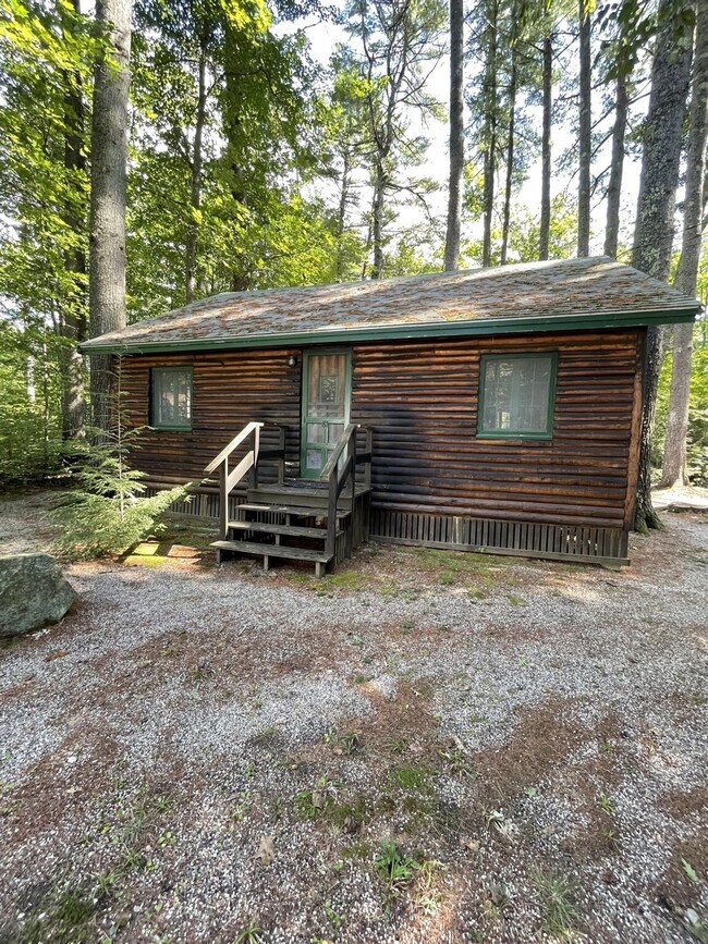 Foto del edificio - 90 Sandy Cove Rd
