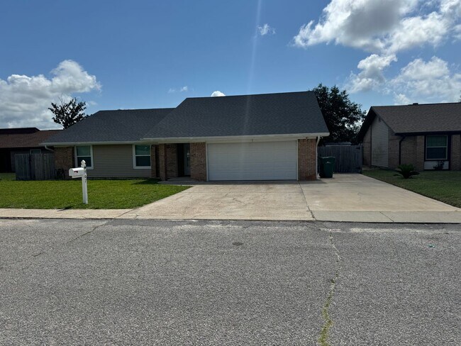 Foto del edificio - Single Family Home