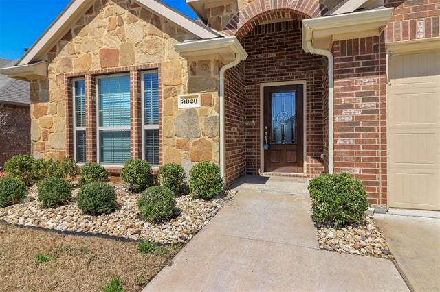 Building Photo - 3020 Oakcrest Dr