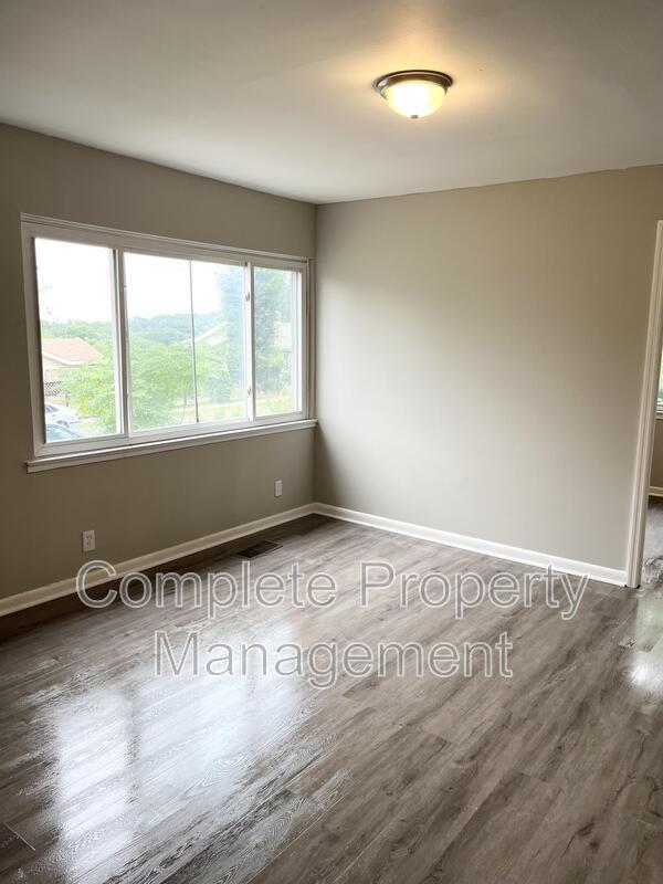 Foto del edificio - 1637 8th Avenue West
