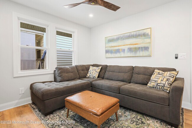 110 11th Ave Unit Rear West photo'