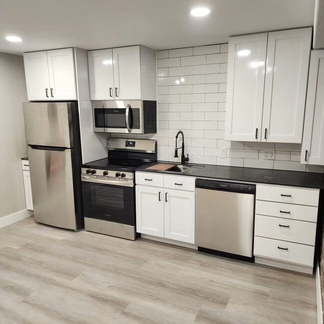 Building Photo - 10418 Sage Luigi Ct