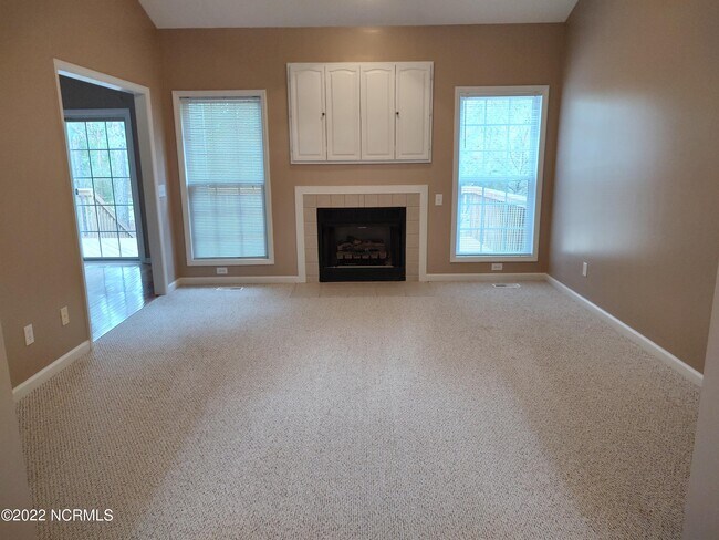 Foto del edificio - 154 Loden Dr