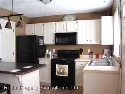 Building Photo - 366 Carriage Ln SW