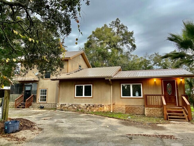 Foto del edificio - Large 3 Bedroom