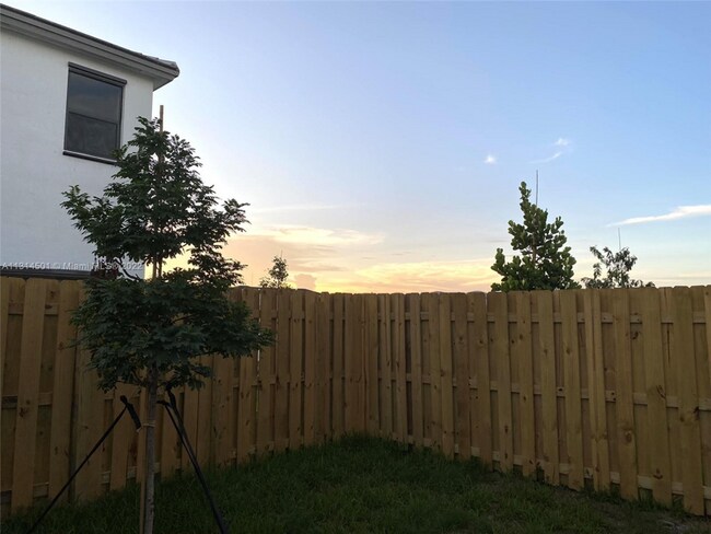 Foto del edificio - 28718 SW 132nd Ct
